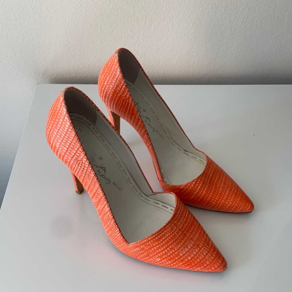 Alice + Olivia Coral Lizard Heels Sz 38